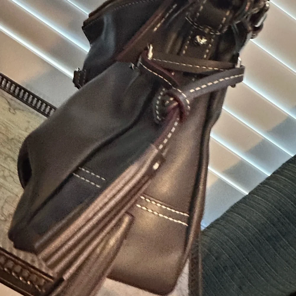 Dooney & Bourke Dark Brown Leather Shoulder Bag - Picture 7 of 8
